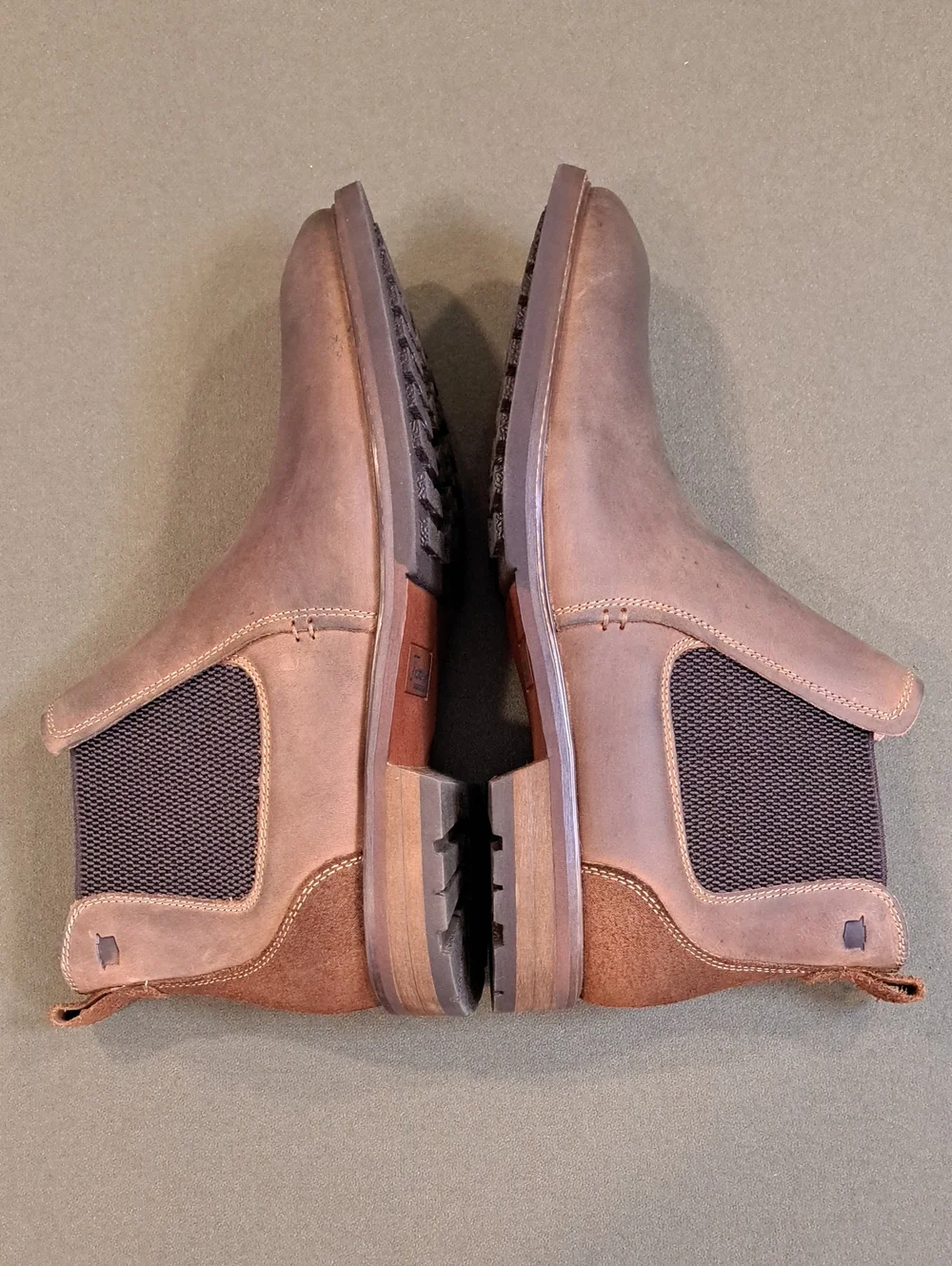Florsheim Chalet Plain Toe Chelsea Boot - Color: Brown - Size: Men 8.5